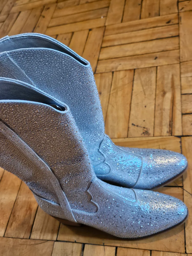Rhinestone Size 7 Cowboy Boots - Silver thumbnail
