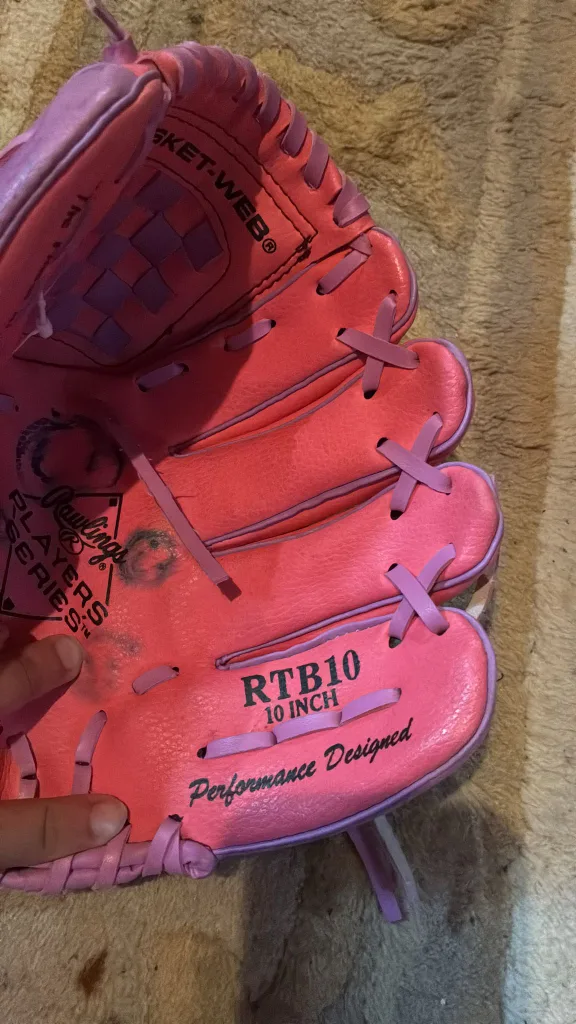 Rawlings Players Series RTB10 10" Baseball Glove image indicator(2)