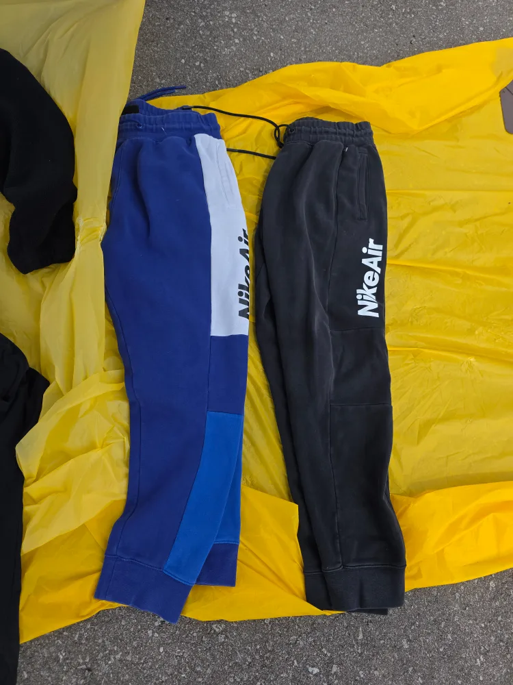 jeans / sweatshirts / tops image indicator(5)