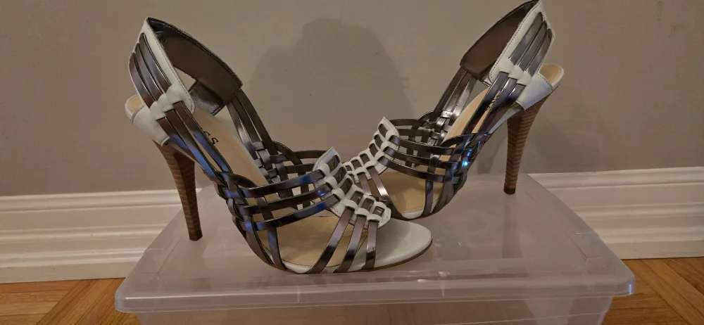 Guess Heels, Size 8.5 thumbnail