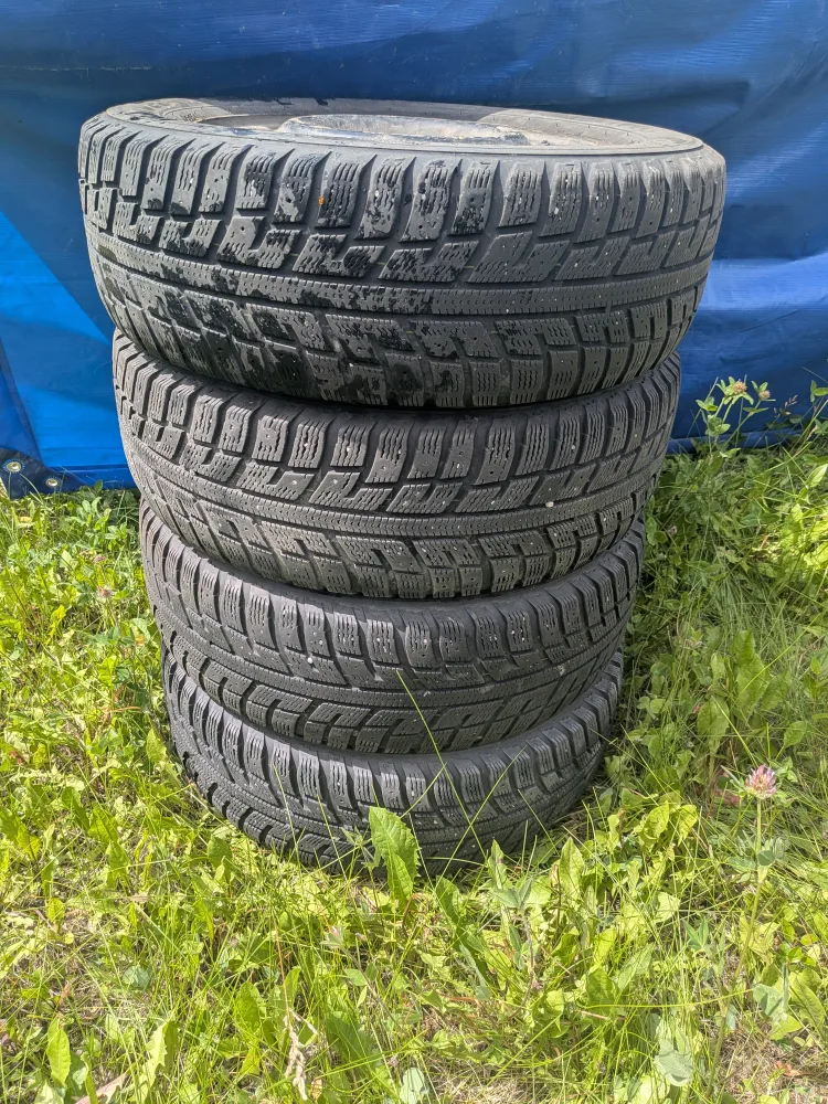 185 65 R14 Winter tires on 4x100 Rims thumbnail