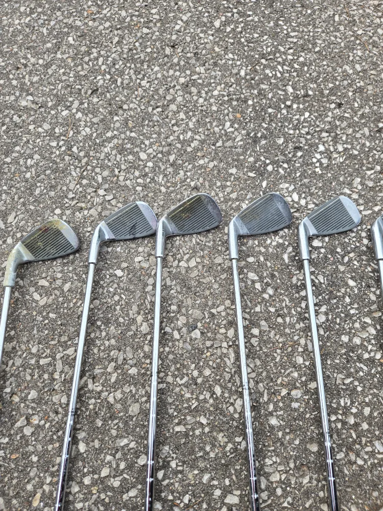 Spalding Tour XL Golf Club Set image indicator(8)