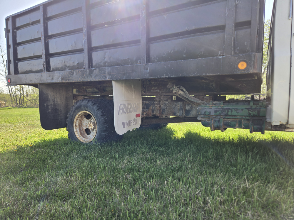 1979 Chevrolet 3500 Dump Truck - photo 5