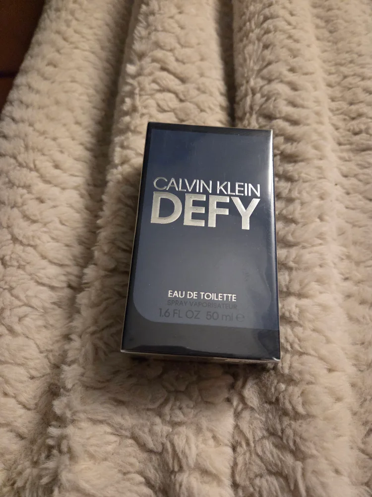 Calvin Klein Defy Eau de Toilette 50ml - New thumbnail
