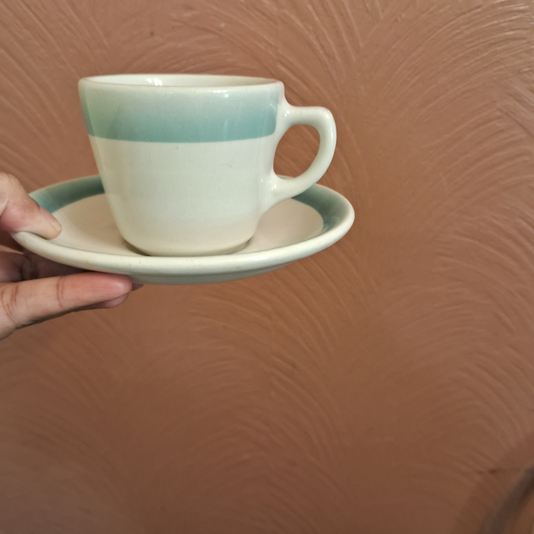6 Cup and Saucer (pick up before friday) - photo 3