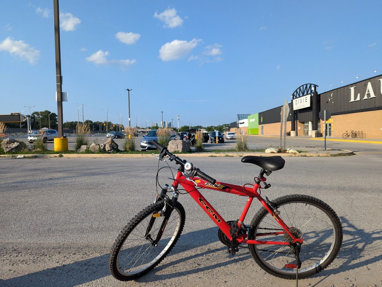 CCM Bolt Mountain Bike - Red 26" - photo 2