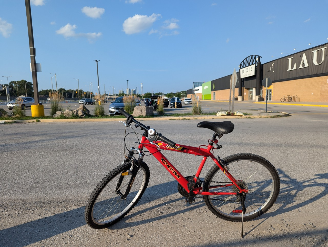 CCM Bolt Mountain Bike - Red 26" - photo 4