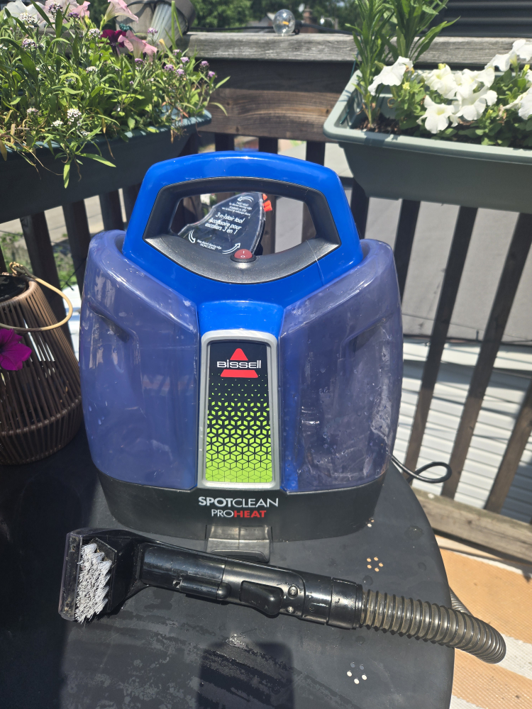 Bissell SpotClean ProHeat Portable Carpet Cleaner