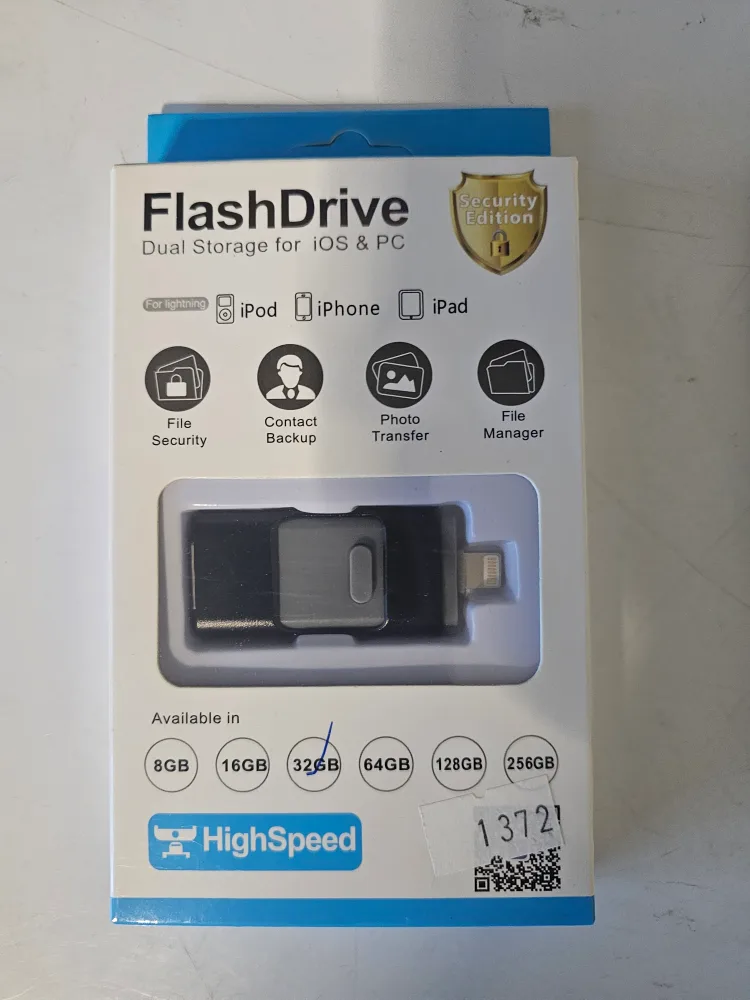 HighSpeed 32GB FlashDrive for iOS & PC - New thumbnail