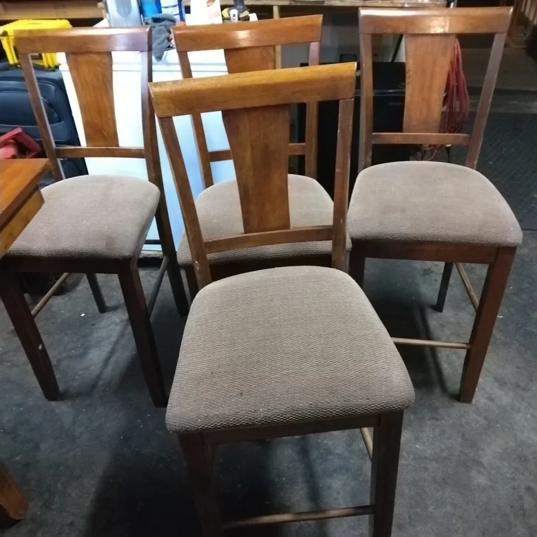 tall table and 4 tall chears thumbnail