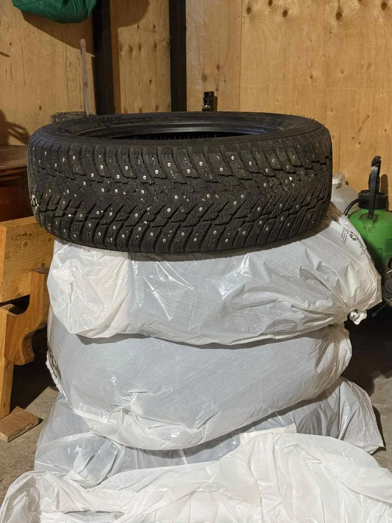 Nokian Hakkapeliitta studded winter tires (size 16) thumbnail