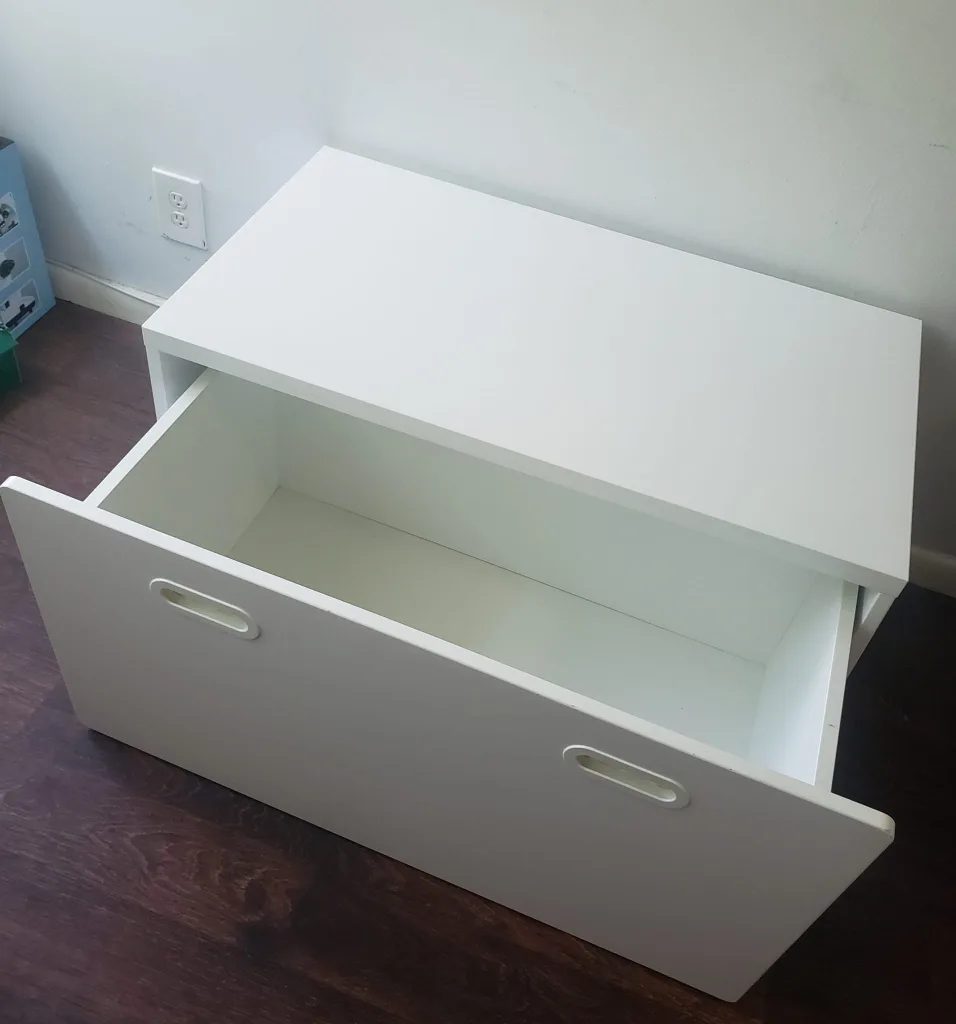 IKEA SMÅSTAD White Storage Bench image indicator(2)