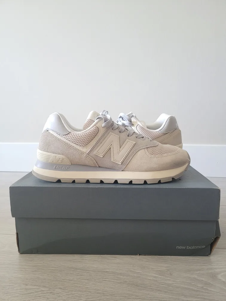 New Balance 574 Sneakers - Size 9.5 US (WORN ONCE) thumbnail