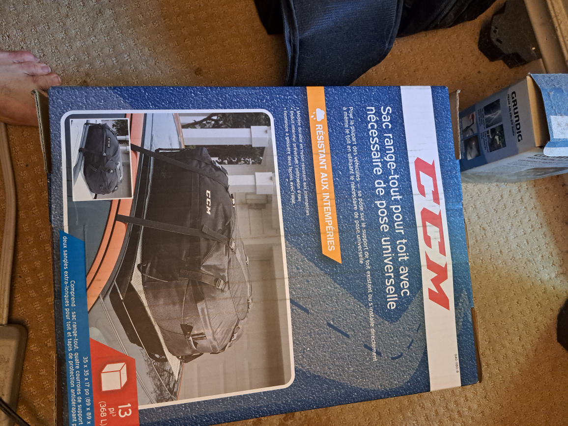 CCM Roof Cargo Carrier - 13 cu ft