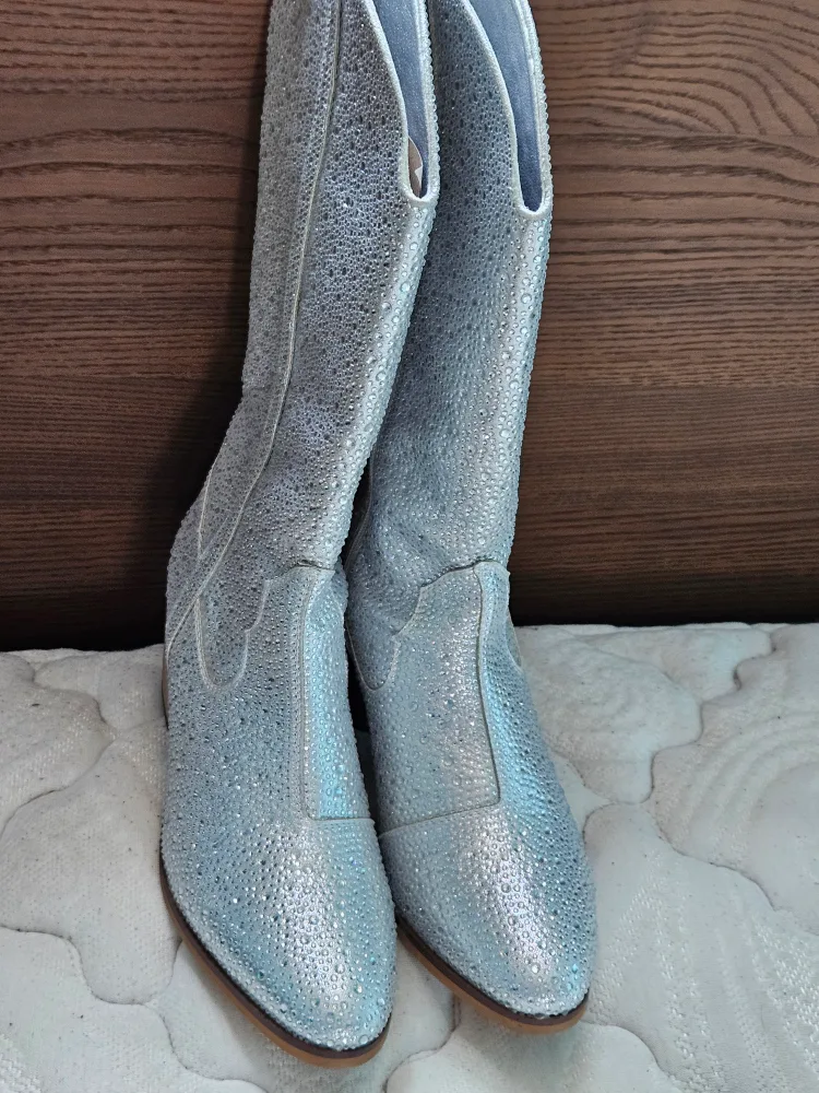 Rhinestone SIze 7 Cowboy Boots - Silver thumbnail