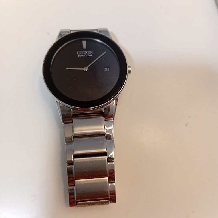 Citizen Eco-Drive Watch - Minimalist Style - photo 2