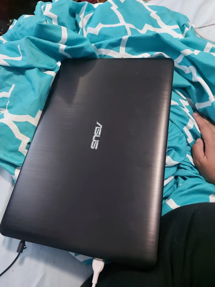 Asus Vivobook laptop image indicator(2)