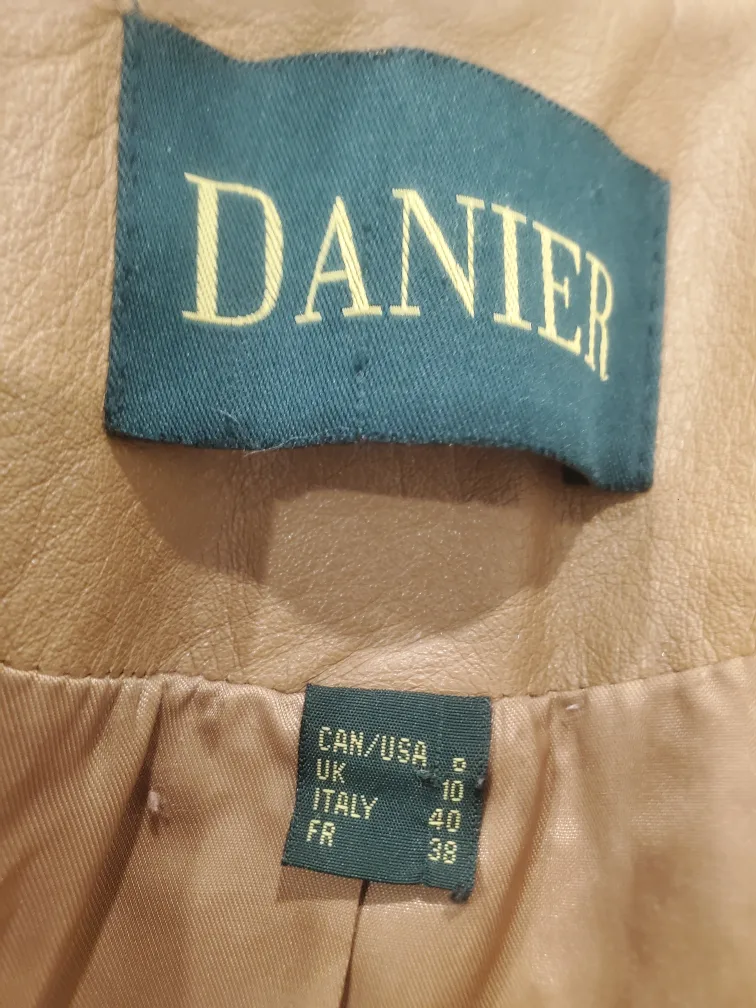 Danier leather size 6 image indicator(4)