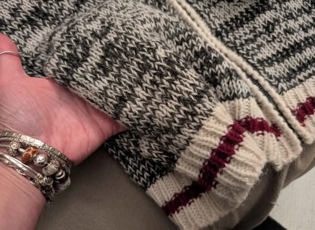 ARK Imports Unisex Sweater - New Zealand Wool image indicator(7)