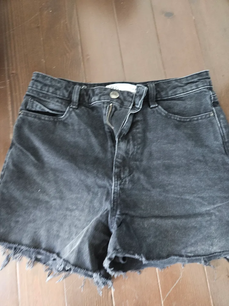Zara Black Denim Shorts size 4 thumbnail