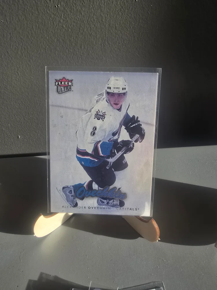 Fleer Ultra Alexander Ovechkin Hockey Card thumbnail