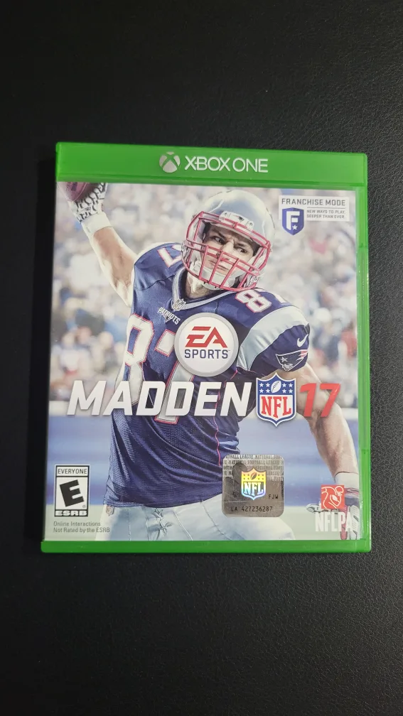 Madden NFL 17 - Xbox One thumbnail