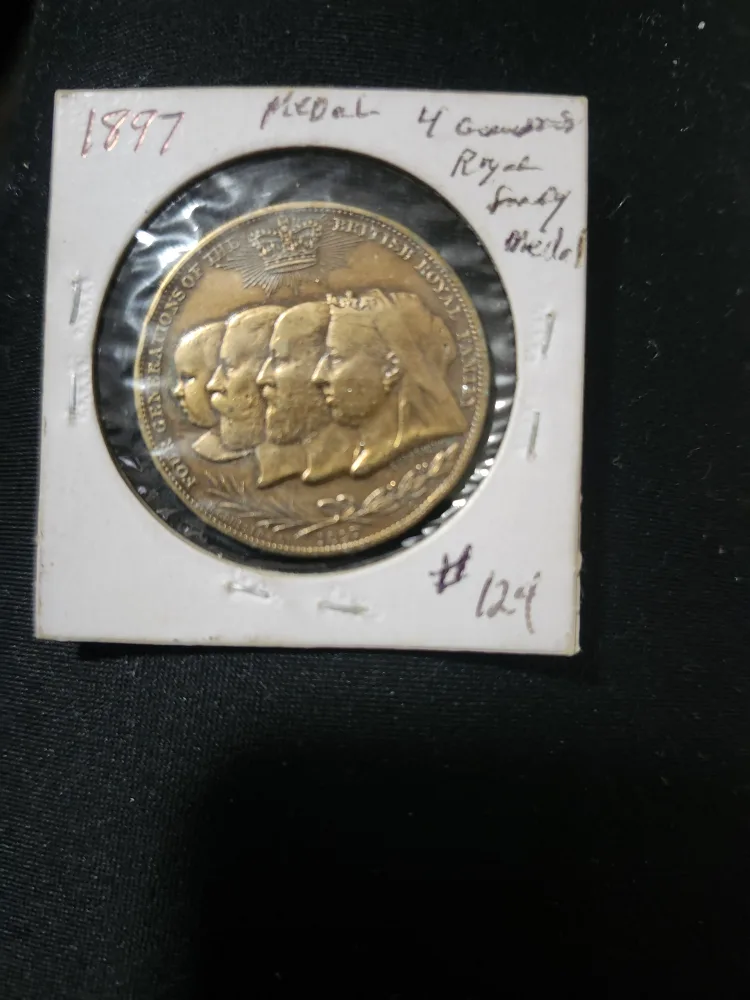1897 Medal: 4 Generations of British Royals thumbnail