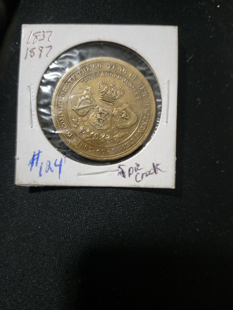 1897 Medal: 4 Generations of British Royals - photo 2