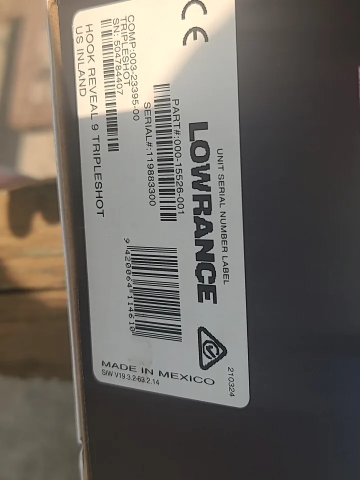 Lowrance HOOK Reveal 9 Tripleshot Fish Finder image indicator(3)