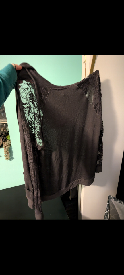 Torrid Lace Sleeve Hoodie - photo 3