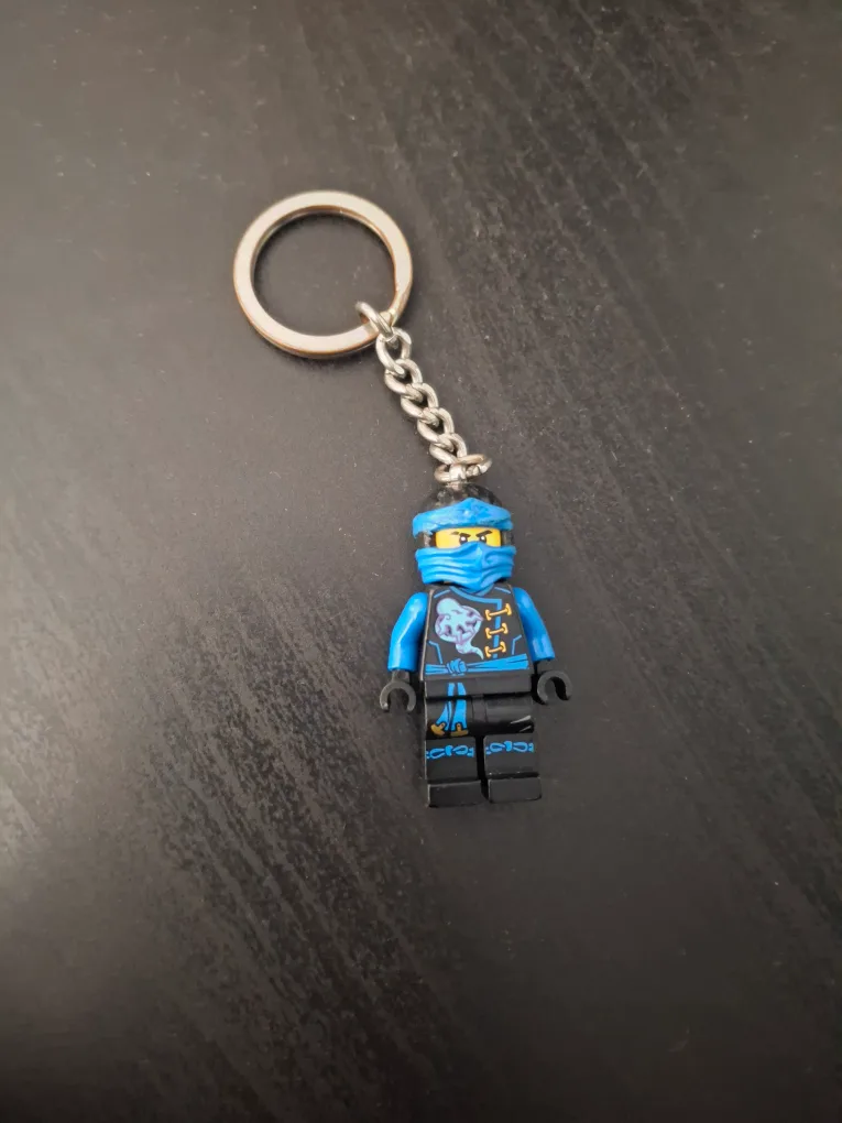 Lego Ninjago Jay Minifigure Keychain (Season 6, 2016) thumbnail