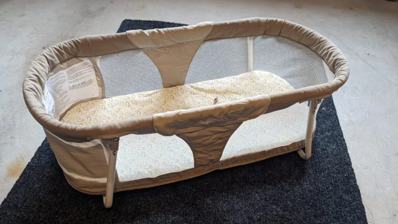 Summer Infant Bassinet thumbnail