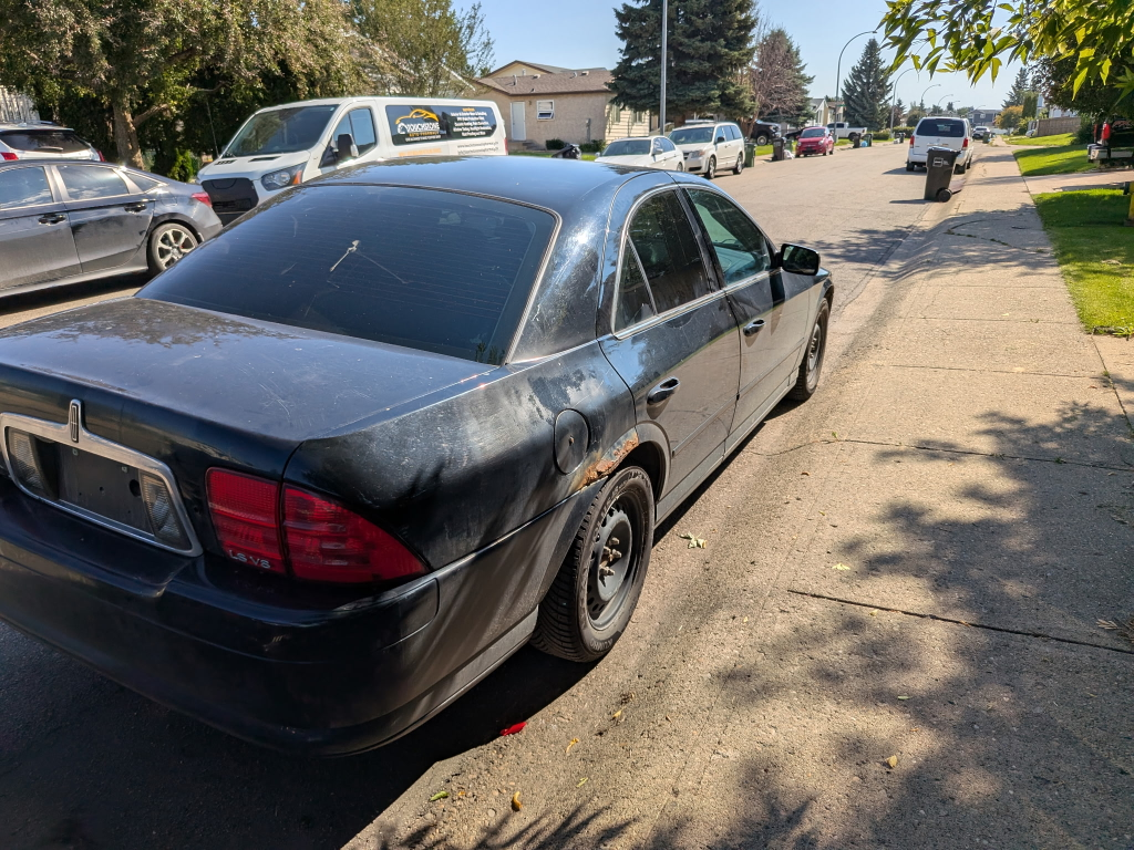 2002 Lincoln LS Sedan - Black - photo 4