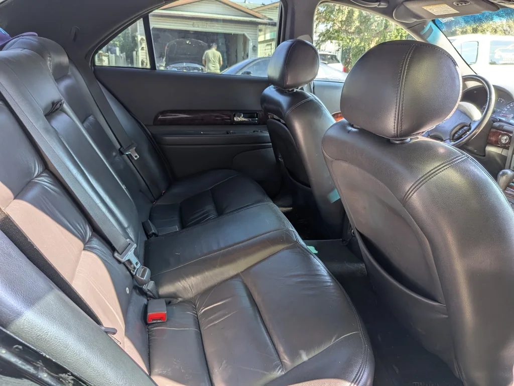 2002 Lincoln LS Sedan - Black image indicator(8)