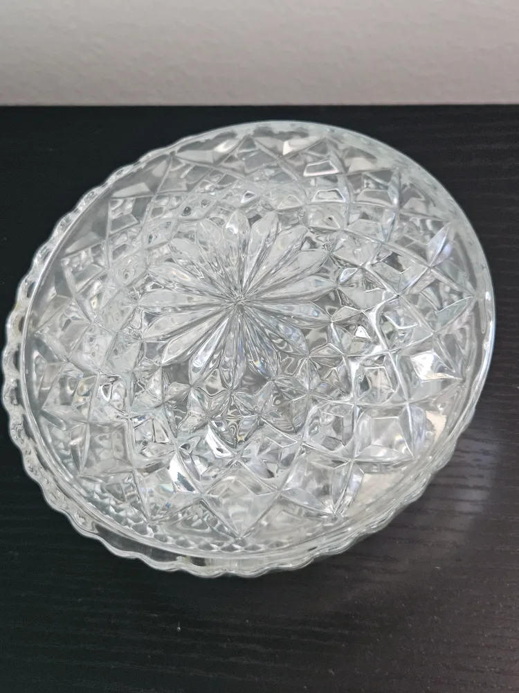Crystal Sugar Dish With Lid thumbnail