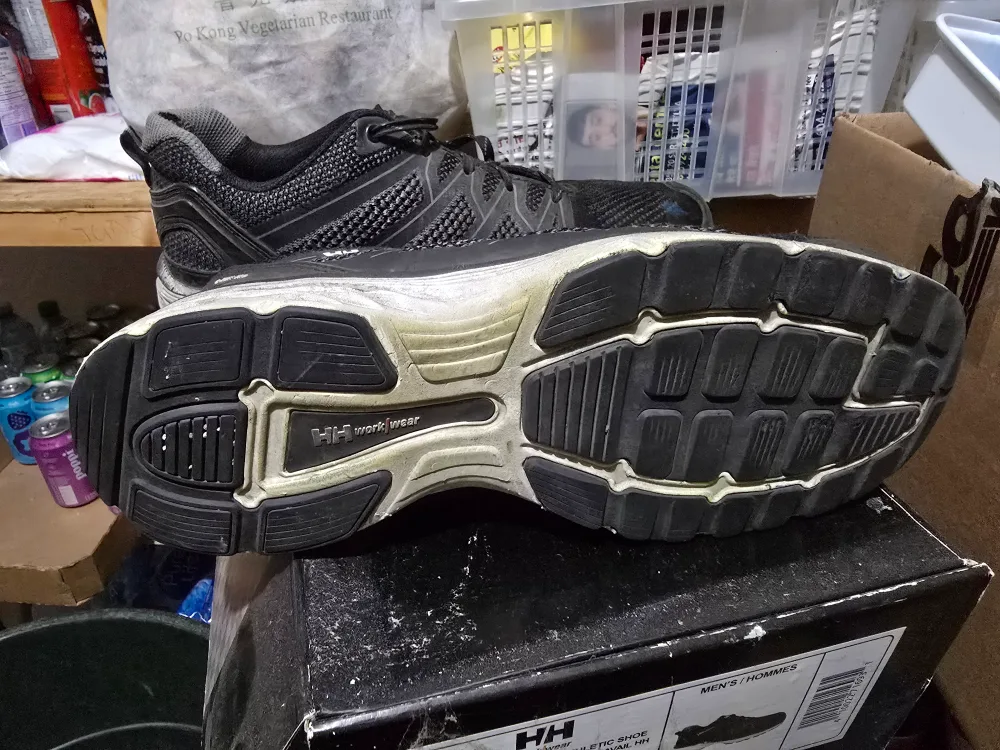 Steeltoe Workwear Athletic Shoe Size 12 image indicator(2)