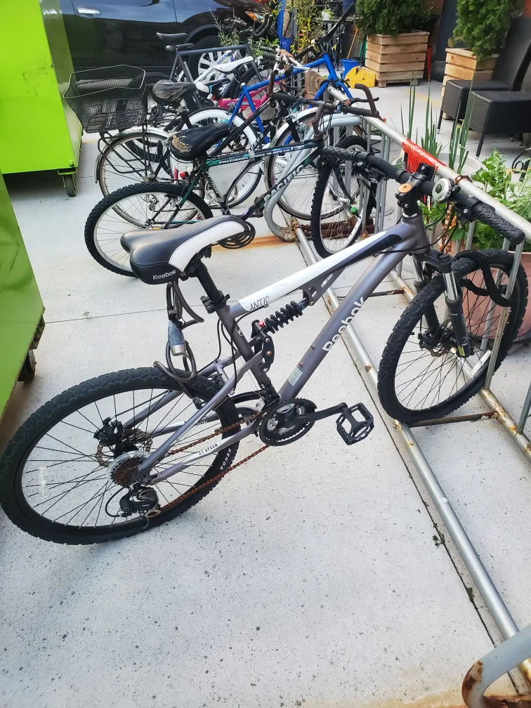 Reebok Antic Mountain Bike thumbnail