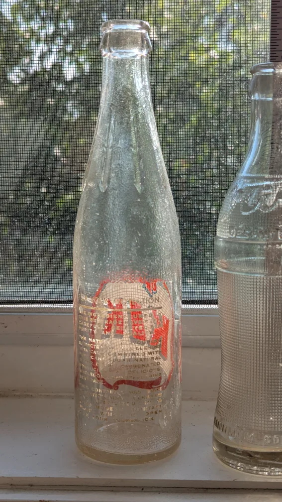 Vintage Kik Flirt Kist Fanta bottles 🇨🇦 image indicator(7)