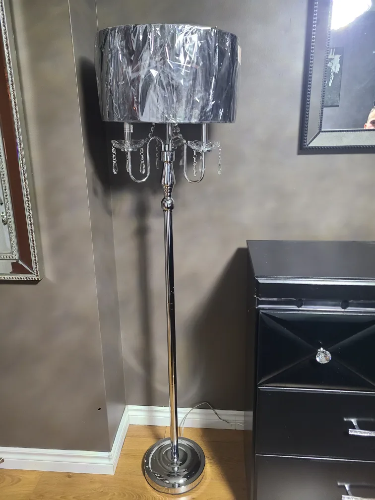 Chandelier Black Floor Lamp image indicator(5)