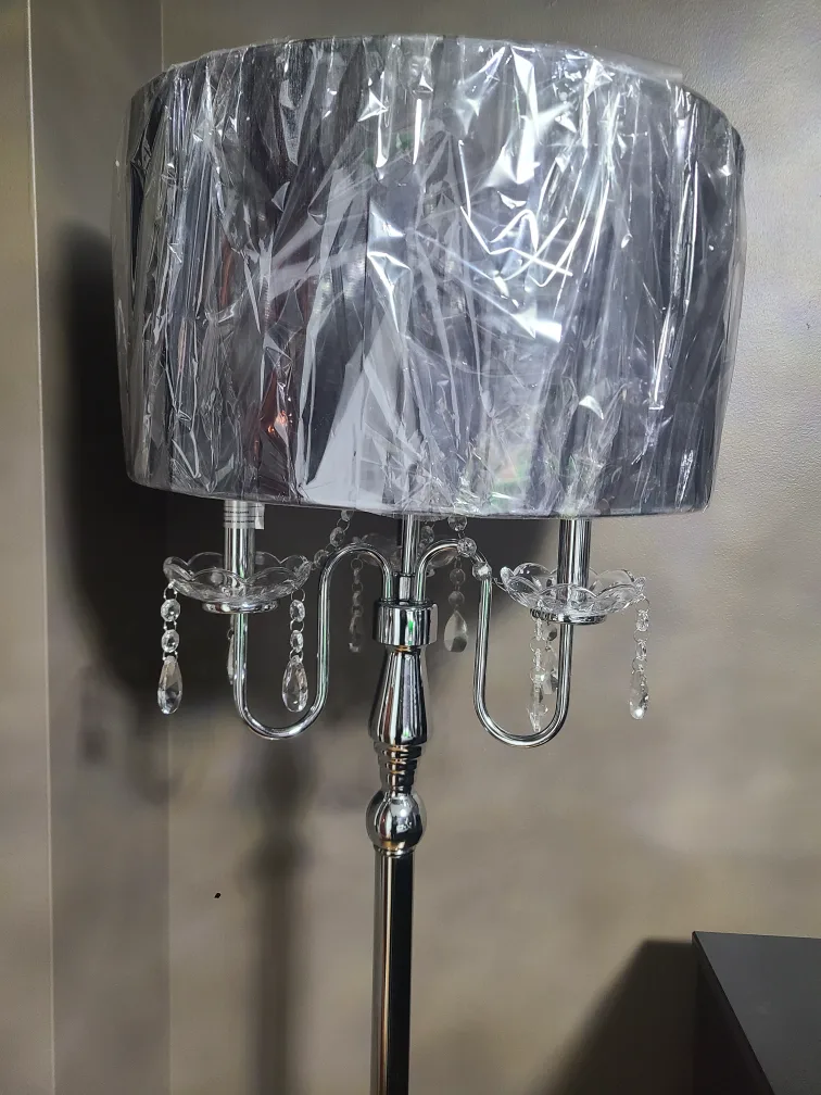 Chandelier Black Floor Lamp image indicator(6)