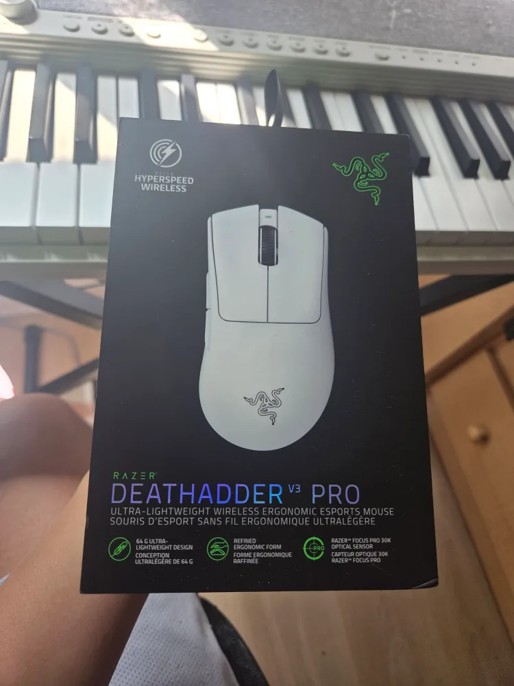 razer deathadder v3 pro thumbnail