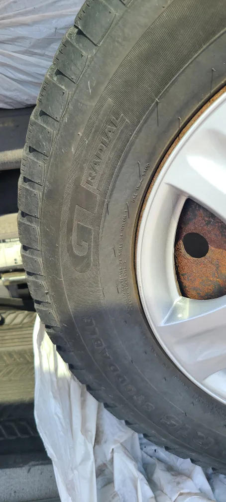 4 Barely used winter tires for sale! image indicator(4)