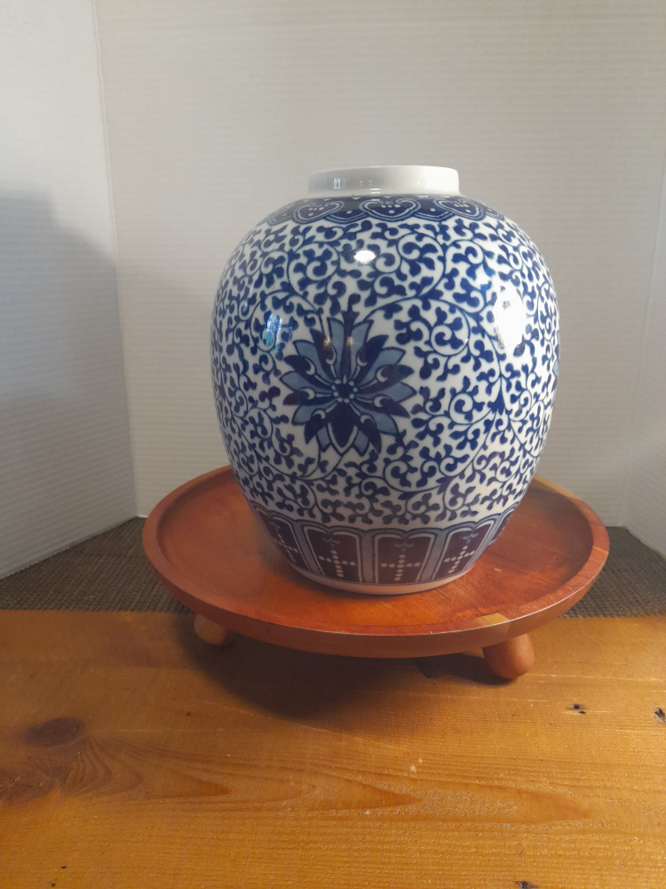 Blue & White Patterned Ceramic Vase - photo 2