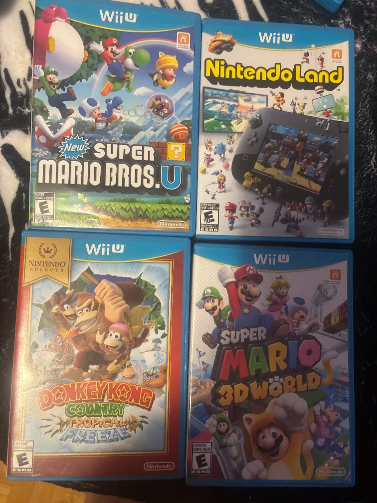 Wii U Games: Mario Bros, Nintendo Land, Donkey Kong, Mario 3D thumbnail