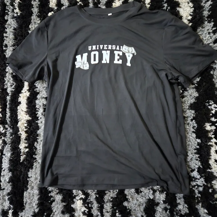 🌌Universal Money Black T-Shirt💲New/Never worn thumbnail