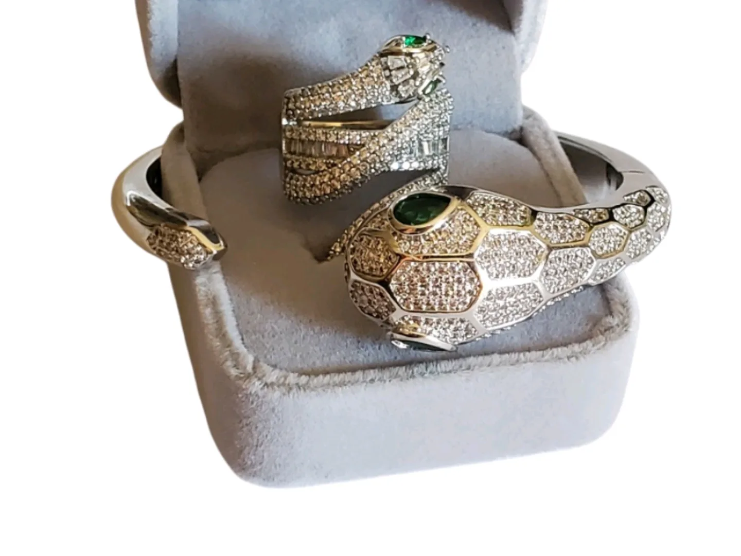 Secret serpent set Bangle and ring image indicator(2)