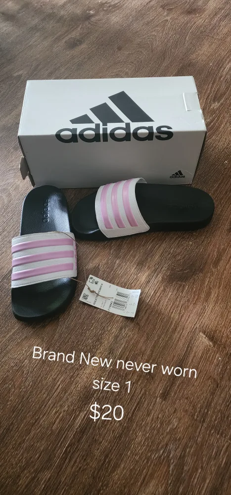 selection of girls' shoes image indicator(8)