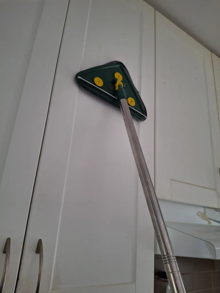 Triangle Corner Mop with 3 Mop Heads 🇨🇦 thumbnail