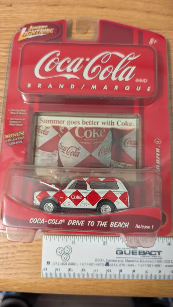 Johnny Lightning Coca-Cola Drive to the Beach Blazer 2006 thumbnail