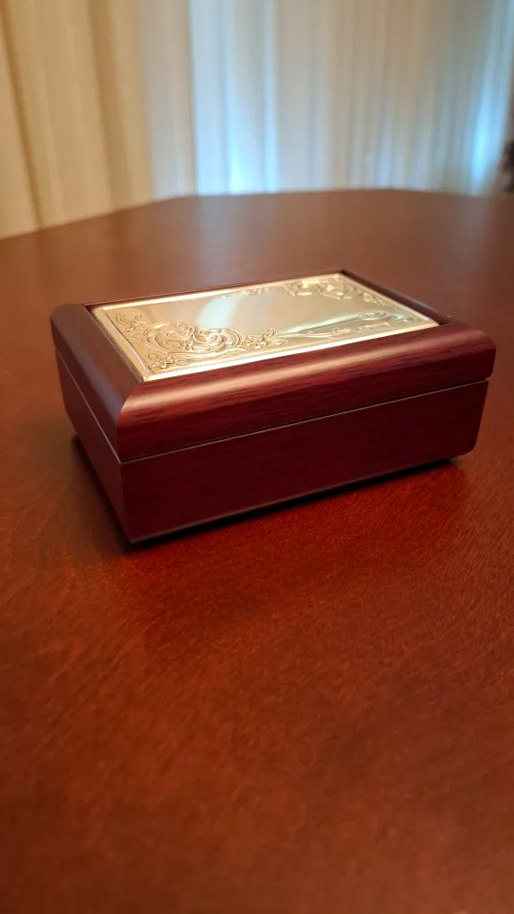 925 Sterling Silver Lidded Jewelry Box- Made in Italy image indicator(5)